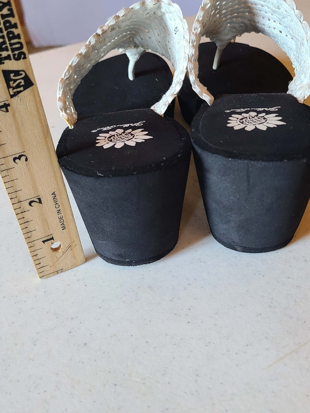 Yellow Box White Woven Crochet Platform Wedge Sandals Thong FipFlops 8.5 - Picture 8 of 9